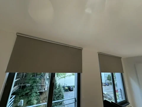 Window blind mounting